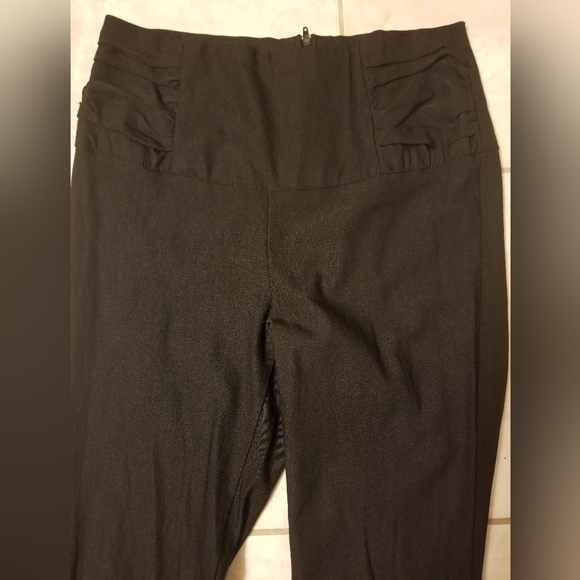 Black Dress Pants Size M - Picture 6 of 6